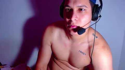 AdnierGnz online show from December 2024 12:27:01 PM