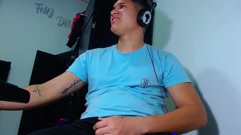 AdnierGnz online show from March 2025 06:24:01 AM