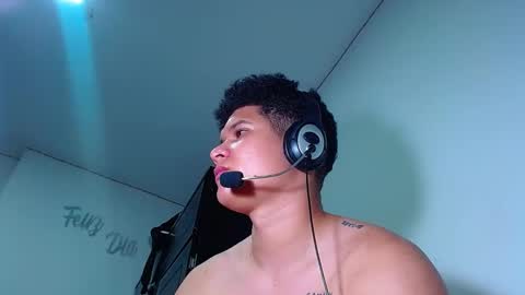 AdnierGnz online show from March 2025 01:23:02 PM