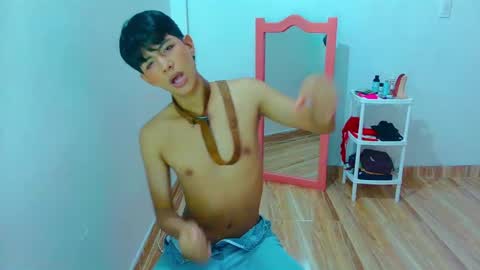Snapshot of phuwin_bj chatting on May 2026 05:58:02 AM phuwin online show from May 2026 05:58:02 AM