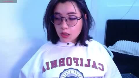 phylavell_ online show from July 2026 12:07:01 AM
