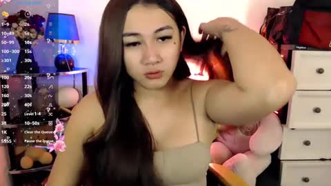 Pia online show from February 2025 10:17:02 AM