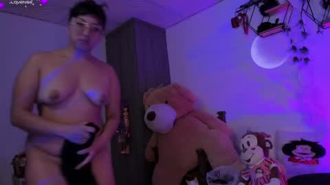  PIA FISHER  online show from February 2025 12:10:02 PM