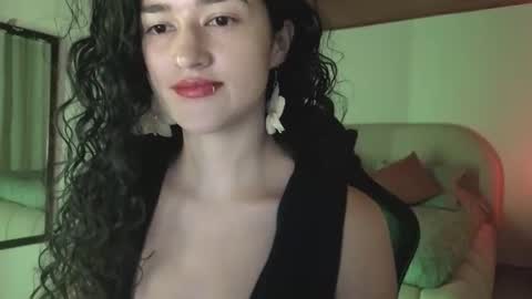 Snapshot of piama_burnss chatting on May 2026 11:42:01 PM piama_burnss online show from May 2026 11:42:01 PM