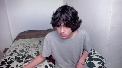 picaszomilos350 online show from November 2025 01:33:02 PM