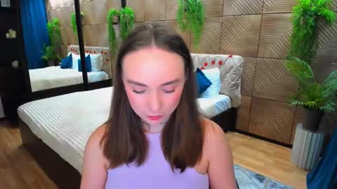 Emelie online show from February 2026 04:15:02 PM