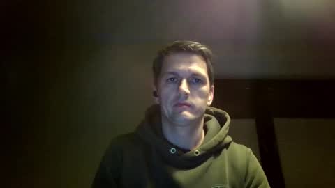 Snapshot of piercingsxxx chatting on January 2025 04:28:02 PM piercingsxxx online show from January 2025 04:28:02 PM