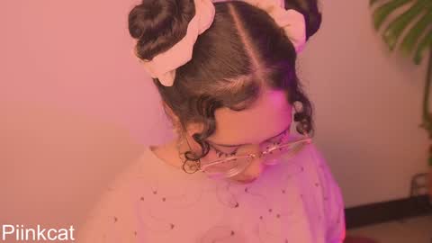 Emi online show from February 2025 09:37:01 AM