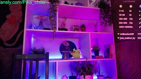 Snapshot of pika_pikaa chatting on February 2025 01:23:02 AM Sonya online show from February 2025 01:23:02 AM