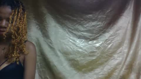 Snapshot of pilafelie chatting on January 2026 09:36:01 AM pilafelie online show from January 2026 09:36:01 AM