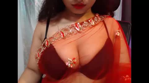 Sayra online show from May 2026 06:59:01 PM