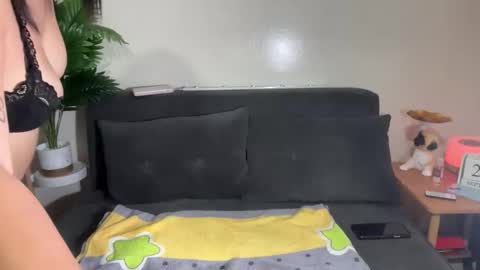 Hot Feb online show from September 2025 08:27:02 AM