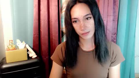 lucyLove online show from November 2025 11:59:01 PM