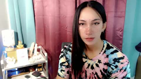 lucyLove online show from July 2026 01:42:01 AM
