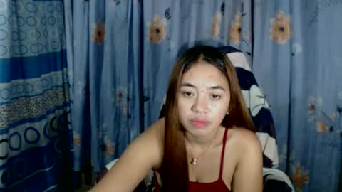 Snapshot of pinay_singlemomxs chatting on April 2026 08:31:01 PM pinay_singlemomxs online show from April 2026 08:31:01 PM