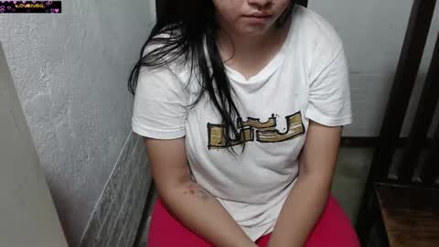 mhae-mhae online show from September 2025 10:01:02 PM