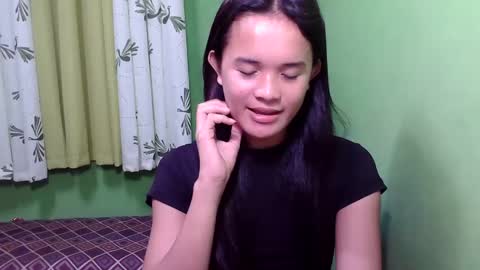 Snapshot of pinaymorena_rhowe chatting on January 2025 08:29:01 AM pinaymorena_rhowe online show from January 2025 08:29:01 AM