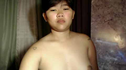 Lyn the Lesbian online show from June 2026 08:39:02 PM