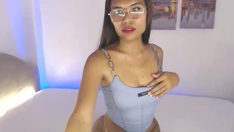 Roxy online show from October 2025 02:48:01 PM