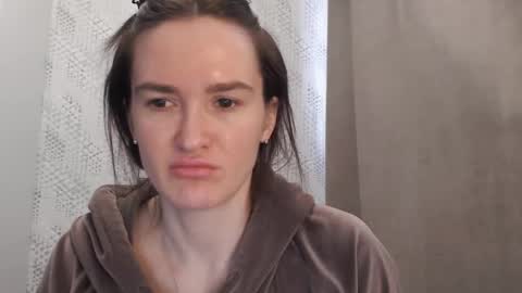       online show from February 2025 06:10:02 AM