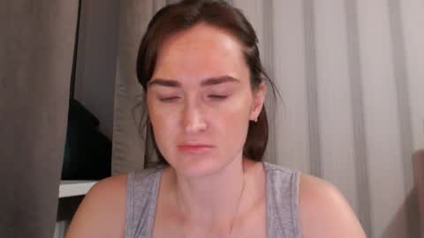       online show from September 2025 06:52:01 PM