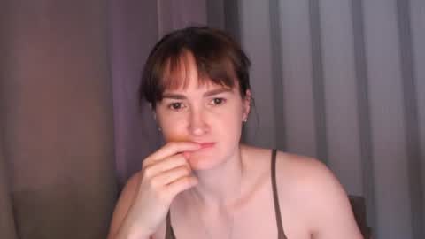 Snapshot of pineapple__mood chatting on July 2026 05:10:02 AM online show from July 2026 05:10:02 AM