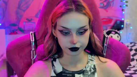Snapshot of pineapple_dope chatting on May 2026 09:55:01 PM Nancy online show from May 2026 09:55:01 PM