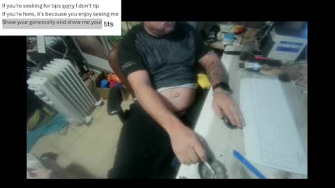 Snapshot of pini_z chatting on January 2025 11:28:02 AM pini_z online show from January 2025 11:28:02 AM