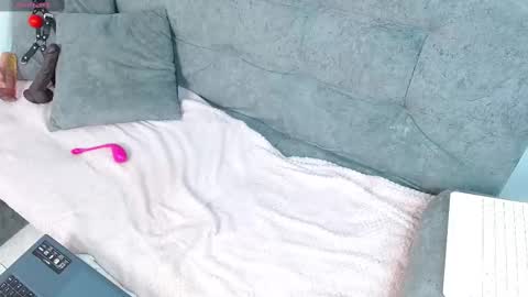 pink_love_25 online show from January 2025 06:28:01 AM