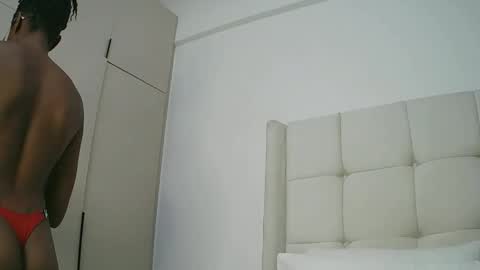 Snapshot of pinkaura_ chatting on February 2026 04:49:01 PM PinkyAura online show from February 2026 04:49:01 PM