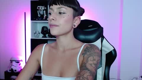 Emily online show from September 2025 02:59:02 AM