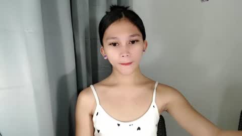 Snapshot of pinkdollbaby_ chatting on June 2026 04:35:02 AM pinkdollbaby_ online show from June 2026 04:35:02 AM