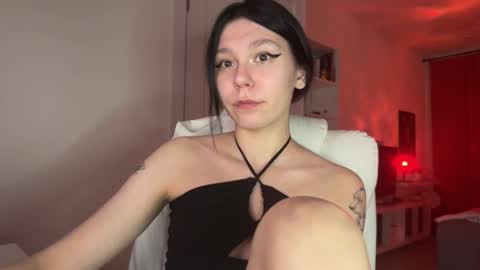 pinkdollylovv online show from February 2025 10:28:01 PM