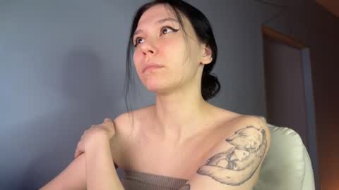 pinkdollylovv online show from April 2026 07:53:01 PM