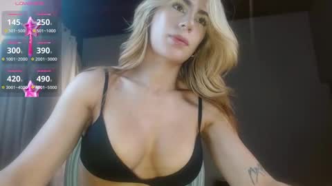 Snapshot of pinkilola chatting on February 2025 01:56:01 AM Pinkilola online show from February 2025 01:56:01 AM