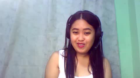 Snapshot of pinkish_shine chatting on February 2025 01:47:02 PM Hi its me shine online show from February 2025 01:47:02 PM