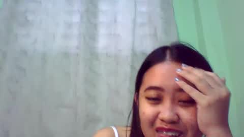 Snapshot of pinkish_shine chatting on March 2025 04:23:02 AM Hi its me shine online show from March 2025 04:23:02 AM