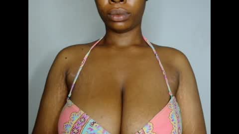 Snapshot of pinkxsugar chatting on June 2026 06:04:02 AM pinkxsugar online show from June 2026 06:04:02 AM