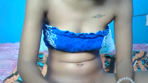 Snapshot of pinky_lov chatting on November 2025 10:01:02 AM pinky_lov online show from November 2025 10:01:02 AM