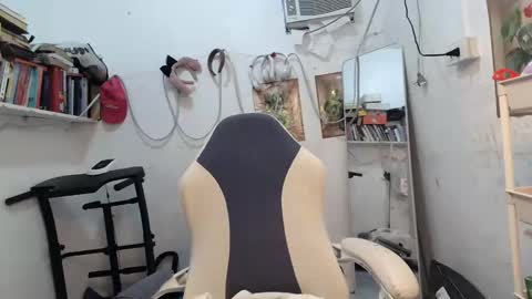 Rose online show from February 2025 12:43:01 AM