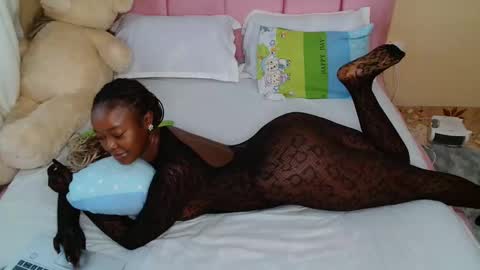 Pinky online show from December 2025 01:27:01 PM