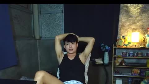 Snapshot of pinoy_petitehugecock chatting on January 2026 03:28:01 PM alex online show from January 2026 03:28:01 PM