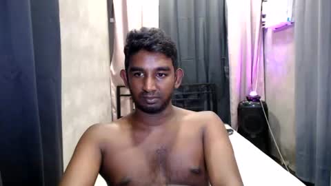Snapshot of pinoybbc_xx chatting on July 2026 09:23:01 AM rayvienn online show from July 2026 09:23:01 AM