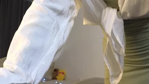 Diana online show from December 2025 05:51:02 PM