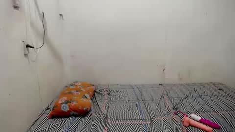 Snapshot of pixie_20 chatting on April 2026 01:17:01 AM Jenny online show from April 2026 01:17:01 AM