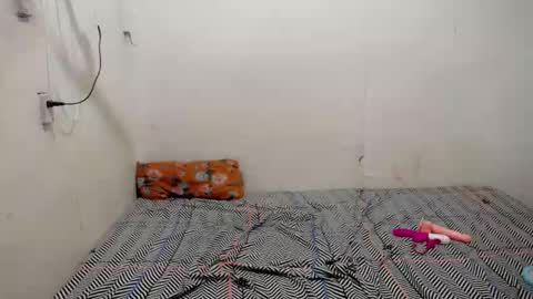 Snapshot of pixie_20 chatting on April 2026 01:03:01 AM Jenny online show from April 2026 01:03:01 AM