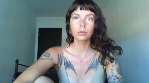 pixiecatfairy online show from September 2025 11:14:01 AM