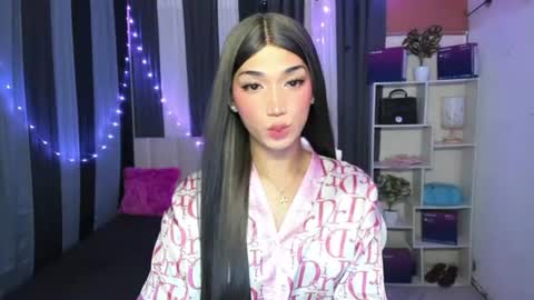 pixiedoll_ online show from July 2026 06:56:02 PM