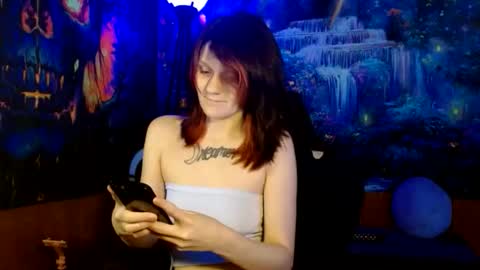 Snapshot of pixiedustslove chatting on April 2026 03:32:02 AM Pixie dust online show from April 2026 03:32:02 AM