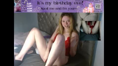 pixiehole4u online show from December 2025 02:11:01 PM